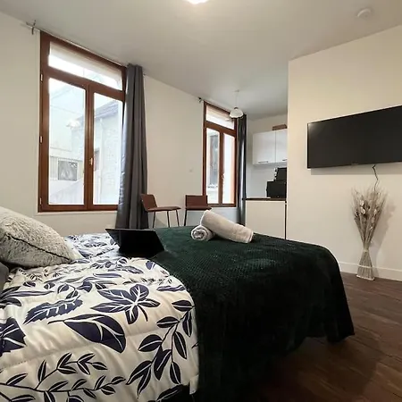 Le Petit Nid A 2 Min Gare / Centre Meulan Apartment Exterior photo